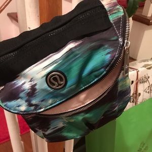 Lovely, colorful Festival Bag by Lululemon